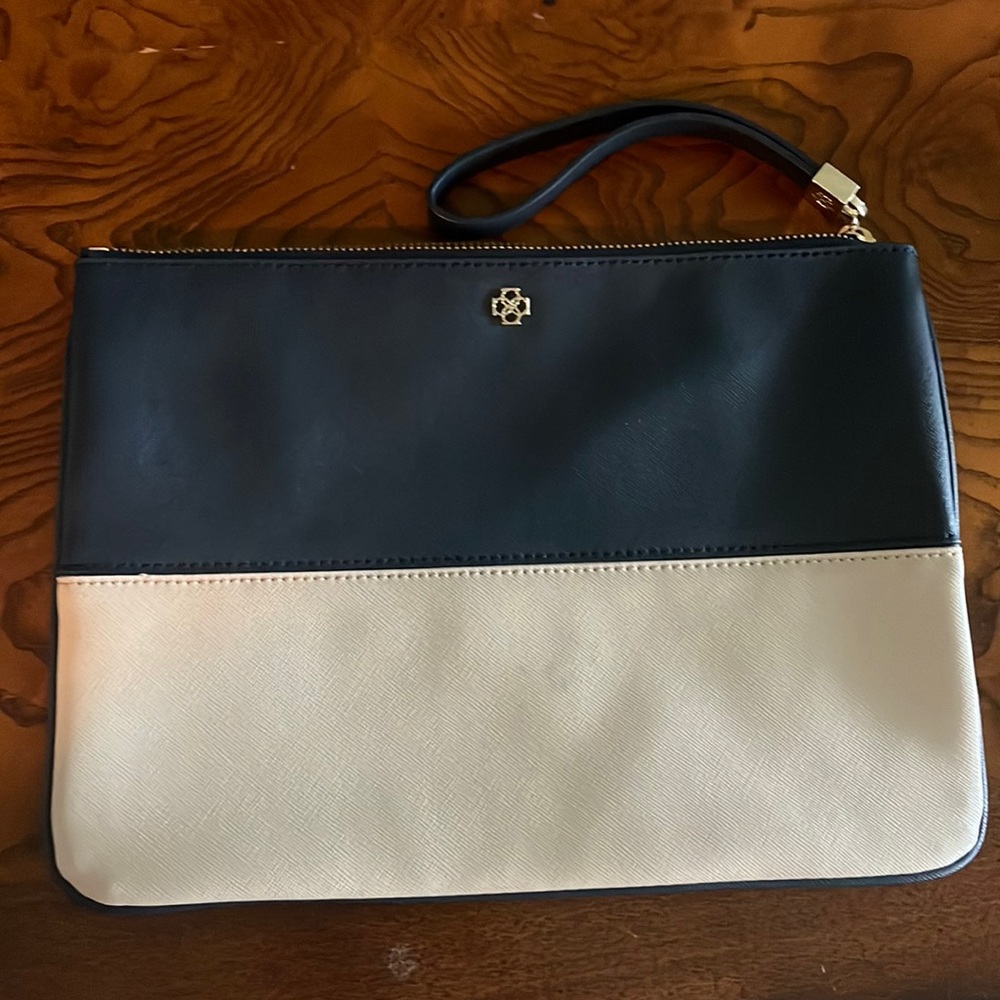 Ann Taylor like new large clutch